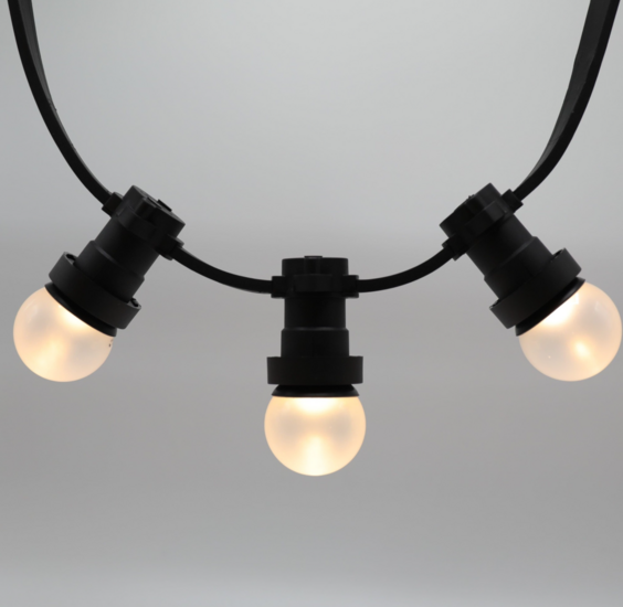 Warm witte LED lampen met standaard matte kap, &Oslash;45