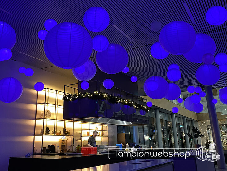 Bedrijfsfeest Asics - 400 verlichte lampionnen