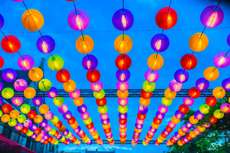 Stad Sint Niklaas | Grid van 300 lampionnen