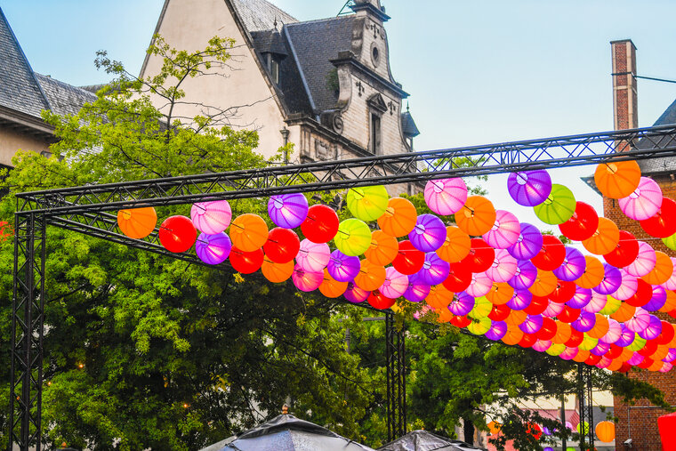 Stad Sint Niklaas | Grid van 300 lampionnen