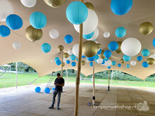 Stretchtent met 450 lampionnen