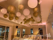 Witte en Gouden lampionnen - The Saint