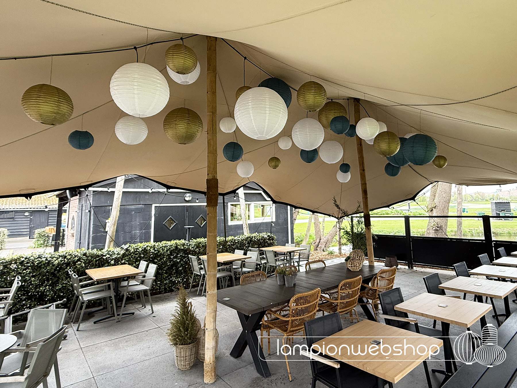 Brasserie 10 - amsterlveen - lampionnen - strechtent