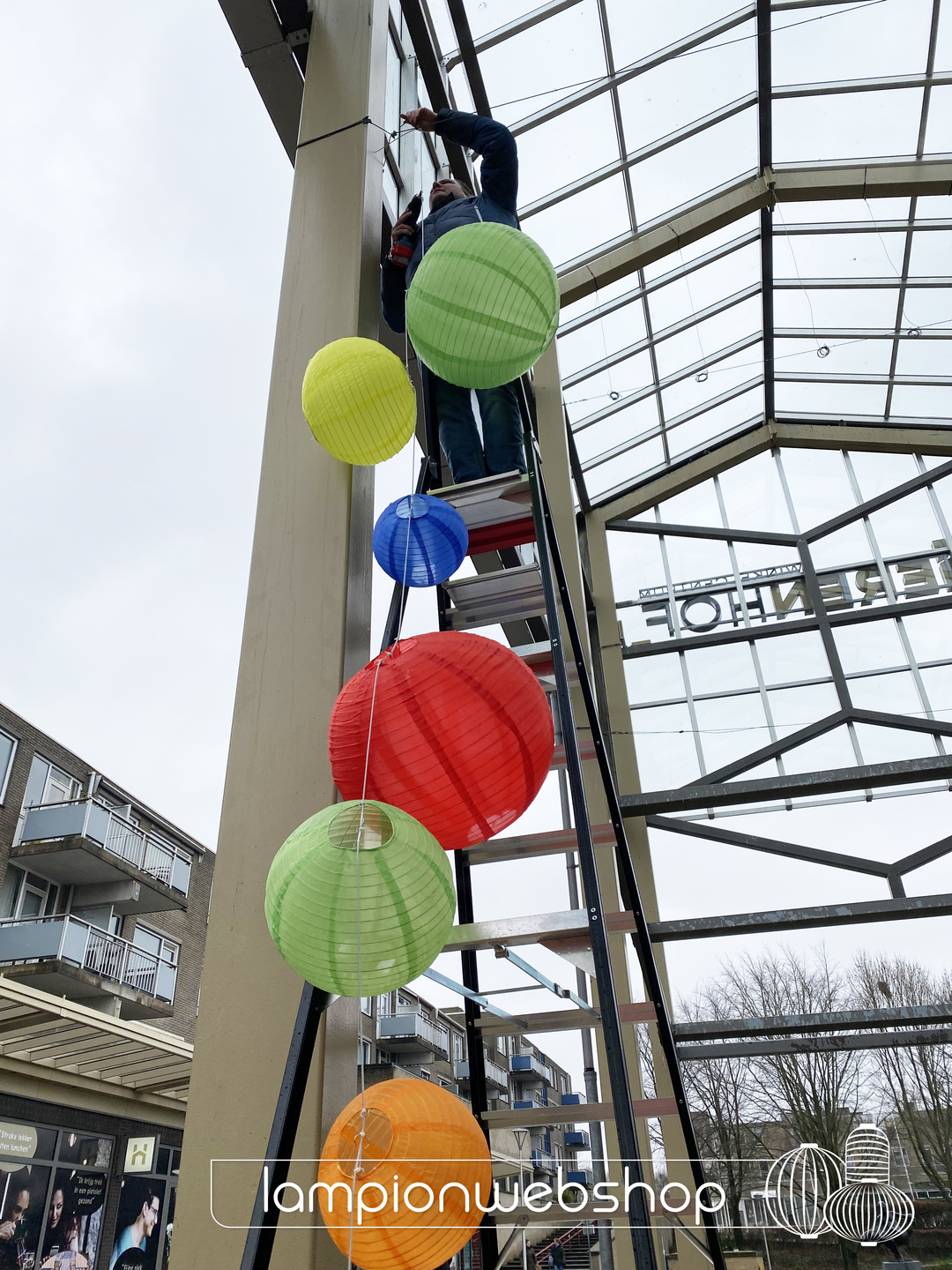 Herenhof lampionnen 