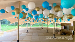 Stretchtent met 450 lampionnen